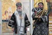   &raquo; Click to zoom ->