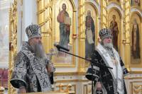   &raquo; Click to zoom ->