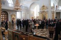   &raquo; Click to zoom ->