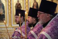   &raquo; Click to zoom ->