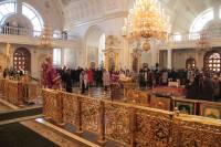   &raquo; Click to zoom ->