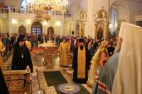   &raquo; Click to zoom ->