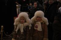   &raquo; Click to zoom ->