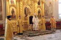   &raquo; Click to zoom ->