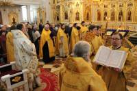   &raquo; Click to zoom ->