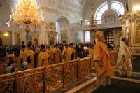   &raquo; Click to zoom ->