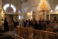   &raquo; Click to zoom ->