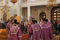   &raquo; Click to zoom ->