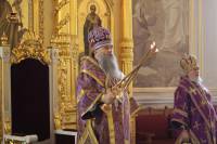   &raquo; Click to zoom ->