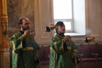   &raquo; Click to zoom ->