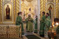   &raquo; Click to zoom ->