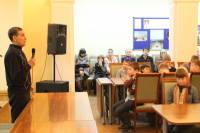   &raquo; Click to zoom ->