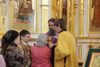   &raquo; Click to zoom ->