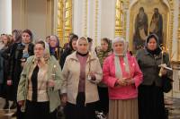   &raquo; Click to zoom ->