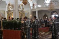   &raquo; Click to zoom ->