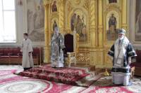   &raquo; Click to zoom ->