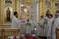   &raquo; Click to zoom ->