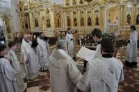   &raquo; Click to zoom ->