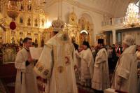   &raquo; Click to zoom ->