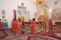   &raquo; Click to zoom ->