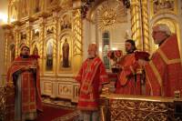   &raquo; Click to zoom ->