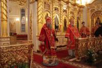   &raquo; Click to zoom ->