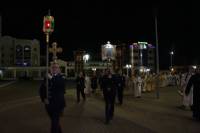   &raquo; Click to zoom ->