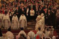   &raquo; Click to zoom ->