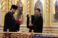   &raquo; Click to zoom ->