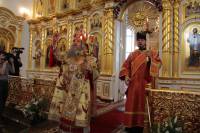   &raquo; Click to zoom ->