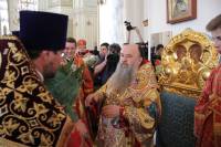   &raquo; Click to zoom ->