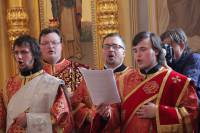   &raquo; Click to zoom ->