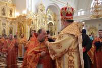   &raquo; Click to zoom ->