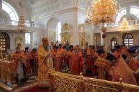   &raquo; Click to zoom ->