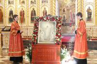   &raquo; Click to zoom ->