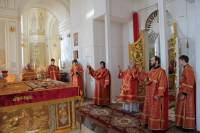   &raquo; Click to zoom ->