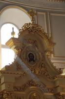   &raquo; Click to zoom ->