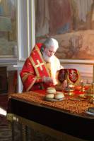   &raquo; Click to zoom ->