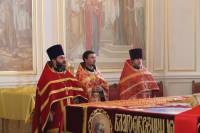   &raquo; Click to zoom ->