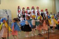   &raquo; Click to zoom ->