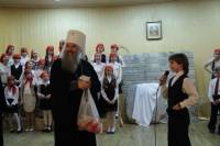   &raquo; Click to zoom ->