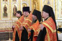   &raquo; Click to zoom ->