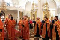   &raquo; Click to zoom ->