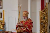   &raquo; Click to zoom ->