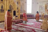   &raquo; Click to zoom ->