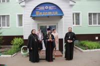   &raquo; Click to zoom ->