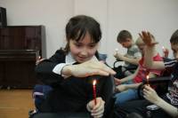   &raquo; Click to zoom ->