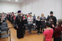   &raquo; Click to zoom ->