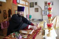   &raquo; Click to zoom ->