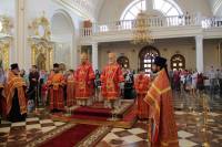   &raquo; Click to zoom ->